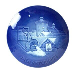 Bing & Grondahl Jule After 1977 Christmas Plate Blue & White Porcelain Denmark